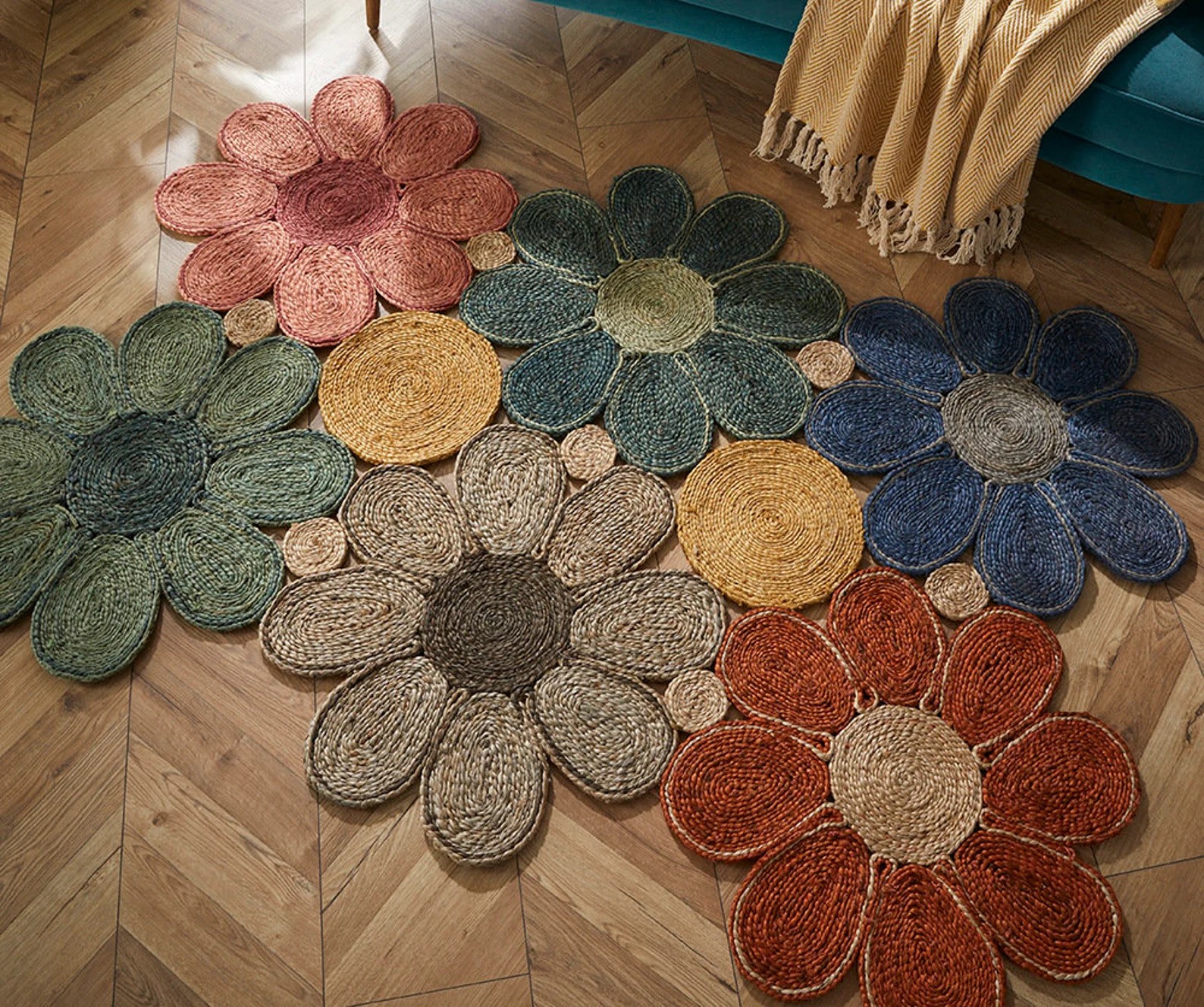 Multi Colour Flower Shaped Jute Rug | 120x170cm